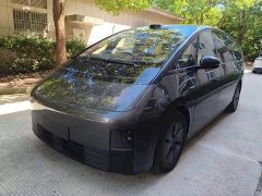 Li Auto MEGA Home Family Edition - ფოტო 1
