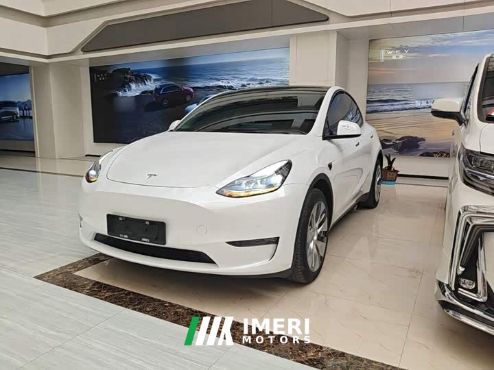 Tesla Model Y Facelift Long Range All-Wheel Drive