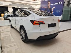 Tesla Model Y 2022 Facelift Long Range All-Wheel Drive - ფოტო 5