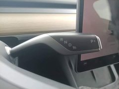 Tesla Model Y Rear-Wheel Drive - ფოტო 14