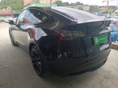 Tesla Model Y Rear-Wheel Drive - ფოტო 5