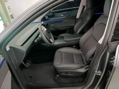 Tesla Model Y Rear-Wheel Drive - ფოტო 15
