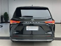 Toyota Sienna 2.5L Hybrid AWD Premium - ფოტო 12