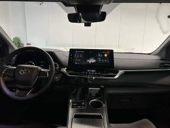 Toyota Sienna 2.5L Hybrid AWD Premium - ფოტო 14