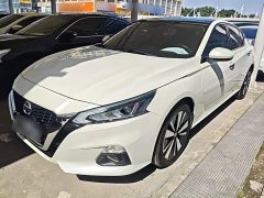 Nissan Teana 2.0L XL Comfort - ფოტო 1