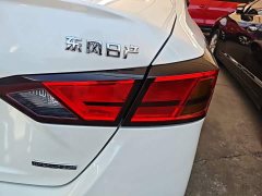 Nissan Teana 2.0L XL Comfort - ფოტო 8