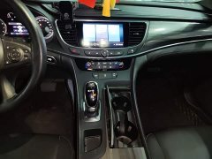Buick Junyue 652T Luxury - ფოტო 13