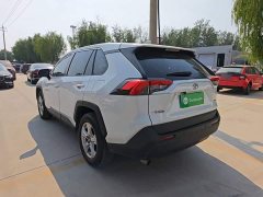 Toyota RAV4 2.0L CVT FWD Urban Edition - ფოტო 5