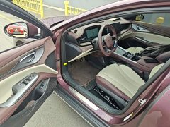BYD Seal Honor Edition DM-i 1.5L 121km Prestigious Edition - ფოტო 12