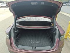 BYD Seal Honor Edition DM-i 1.5L 121km Prestigious Edition - ფოტო 15