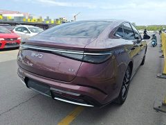 BYD Seal Honor Edition DM-i 1.5L 121km Prestigious Edition - ფოტო 5
