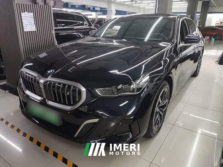BMW i5 eDrive 40L M Sport Package