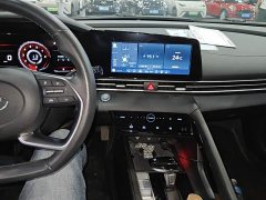 Hyundai Elantra 1.5L CVT Luxury - ფოტო 10
