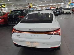 Hyundai Elantra 1.5L CVT Luxury - ფოტო 6