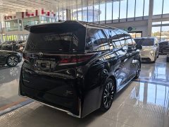 Toyota Vellfire 2024 Crown Hybrid 2.5L Premium Edition - ფოტო 7