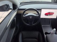 Tesla Model Y Rear-Wheel Drive - ფოტო 11