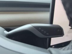 Tesla Model Y Rear-Wheel Drive - ფოტო 14