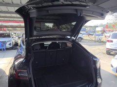 Tesla Model Y Rear-Wheel Drive - ფოტო 19