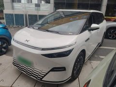 XPeng X9 Pure Electric 702 AWD High Performance Max - ფოტო 2