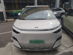 XPeng X9 Pure Electric 702 AWD High Performance Max - ფოტო 3