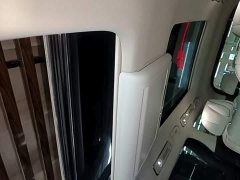 Denza BYD Denza D9 DM-i 1050 Premium - ფოტო 18