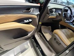 Denza D9 2022 DM-i 970 AWD Flagship - ფოტო 16