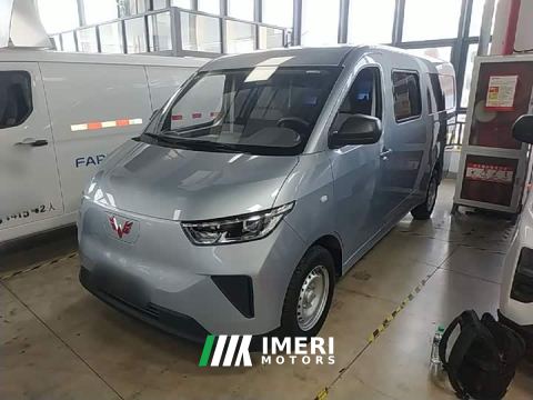 2026 Wuling Yangguang 300km Comfort Passenger Van 75kW - car from China