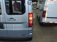 Wuling Yangguang 2024 300km Comfort Passenger Van 75kW - ფოტო 8