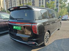 FAW Red Flag HQ9 PHEV 2.0T AWD Business Edition - ფოტო 7