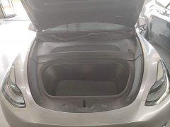 Tesla Model Y Rear-Wheel Drive - ფოტო 20