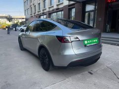 Tesla Model Y Rear-Wheel Drive - ფოტო 5