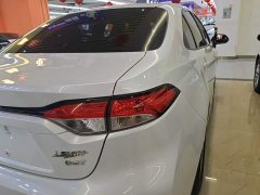 Toyota Corolla 1.8L CVT Luxury - ფოტო 8