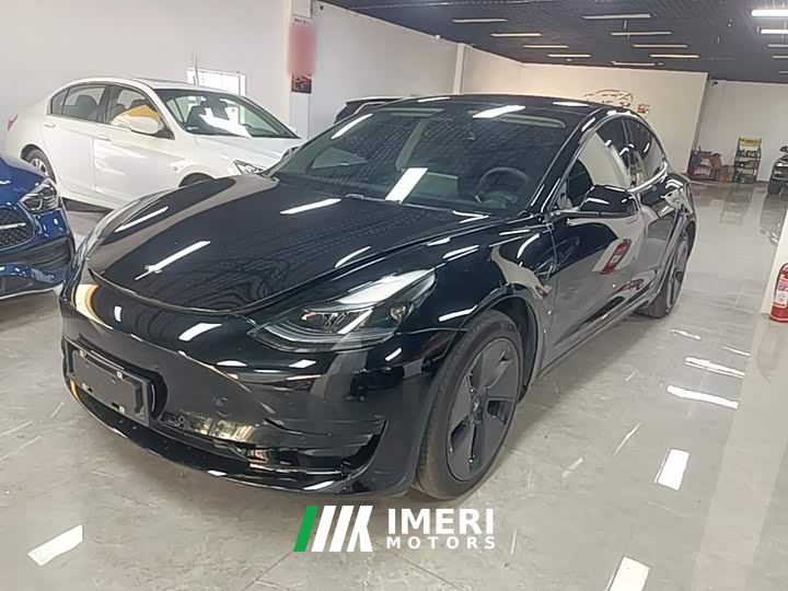 Tesla Model 3 Rear-Wheel Drive