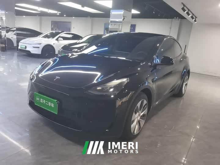 Tesla Model Y Facelift Rear-Wheel Drive