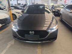 Mazda3 Axela 2022 2.0L Automatic Elegant Black Obsidian Edition - ფოტო 3