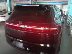 Li Auto L8 2024 Pro - ფოტო 7