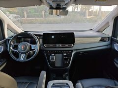 FAW Red Flag HQ9 PHEV 2.0T AWD Business Edition - ფოტო 10