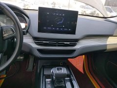 FAW Hongqi E-QM5 500km Travel Edition - ფოტო 13