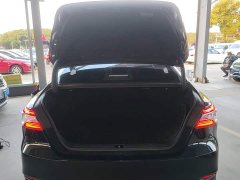Toyota Camry 2.0G Luxury - ფოტო 19