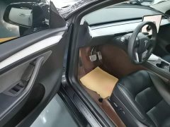 Tesla Model Y Rear-Wheel Drive - ფოტო 16