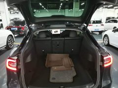 Tesla Model Y Rear-Wheel Drive - ფოტო 19