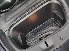 Tesla Model Y Rear-Wheel Drive - ფოტო 20