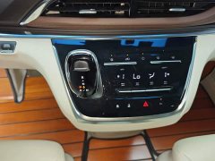 Buick GL8 Land Business Class Smart Edition - ფოტო 14