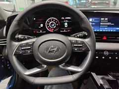 Hyundai Elantra 1.5L CVT Luxury - ფოტო 11
