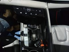 Hyundai Elantra 1.5L CVT Luxury - ფოტო 14