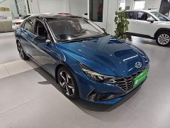 Hyundai Elantra 1.5L CVT Luxury - ფოტო 4