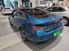 Hyundai Elantra 1.5L CVT Luxury - ფოტო 5