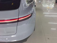 NIO ET5T 75kWh Touring - ფოტო 8