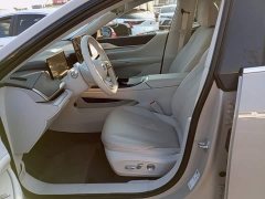 Buick Zhijing L7 Extended Range Avvia - ფოტო 15