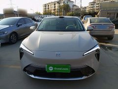 Buick Zhijing L7 Extended Range Avvia - ფოტო 3